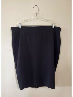 Torrid Womens Size 3 US Size 20 Solid Black Pencil Skirt Elastic Waist